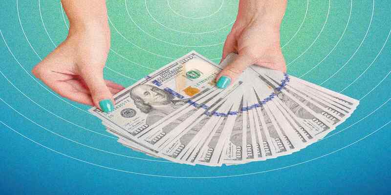 Nằm mơ thấy đưa tiền cho người khác